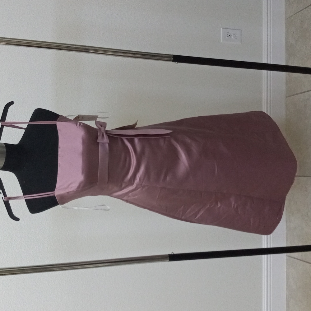 Vera Wing maids size 8 pink dress